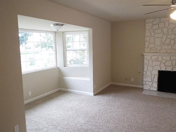5th image of 544 W Alamos Ave