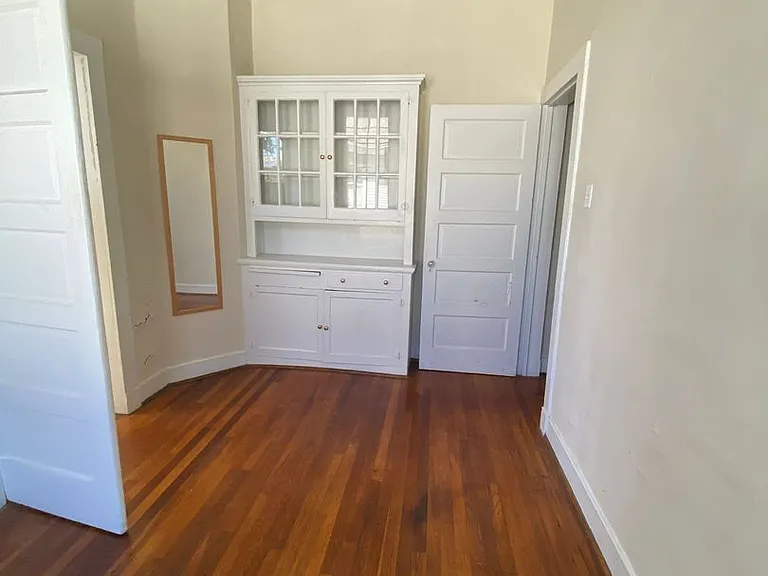 2201 Calhoun St #B — Photo 12