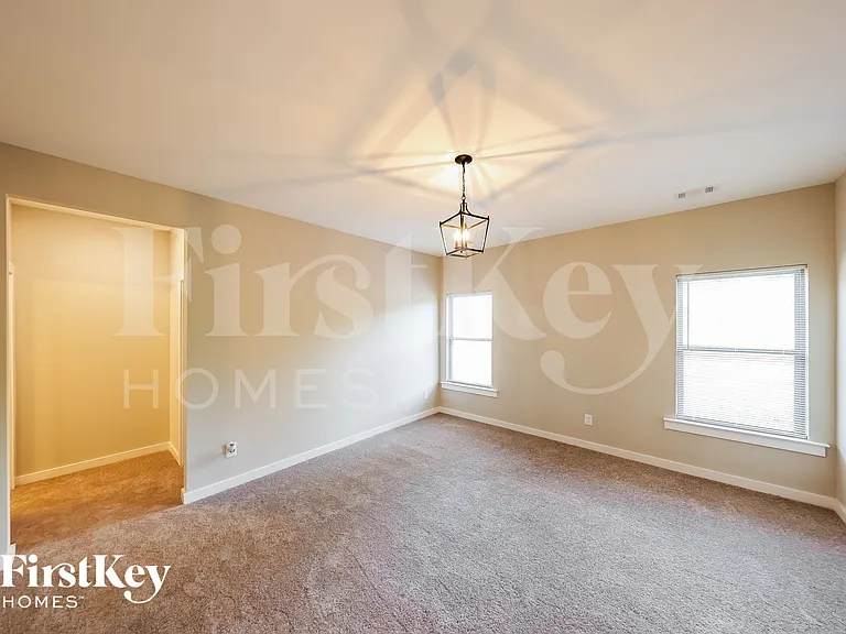 170 Lakewood Ln — Photo 12