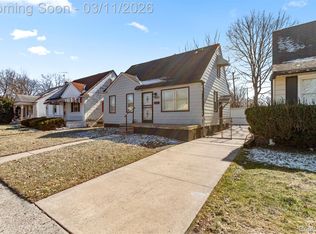 18931 Sawyer St, Detroit, MI 48228
