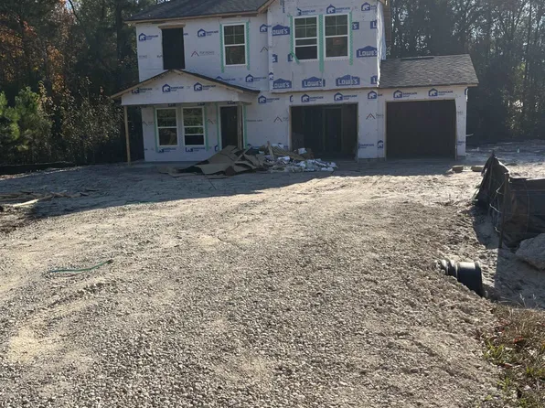 205 Chelsea Dr, Snow Hill, NC 28580