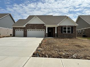 4851 W Williamsburg Pass, New Palestine, IN 46163