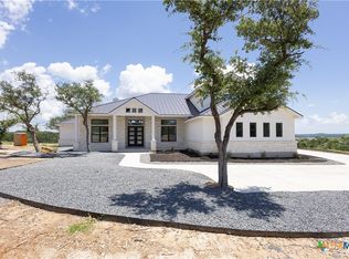 1193 Country Pike, Canyon Lake, TX 78133