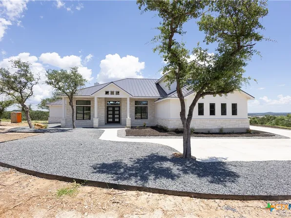 1193 Country Pike, Canyon Lake, TX 78133