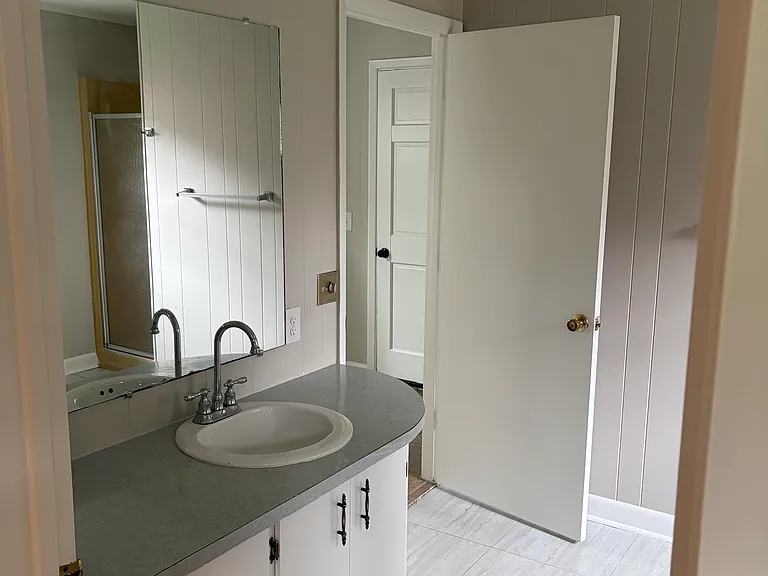 122 W Burkhead St — Photo 9