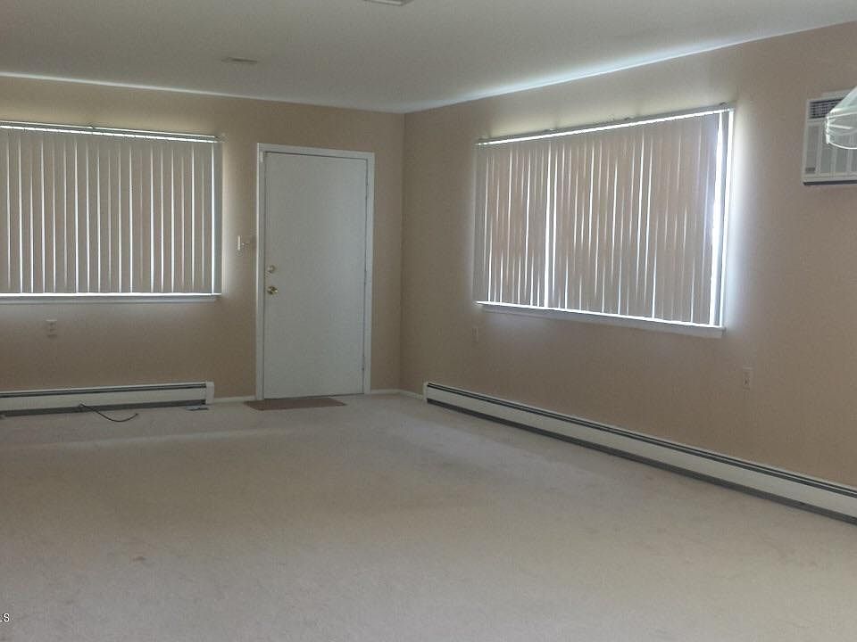 2nd image of 889 Jamaica Blvd