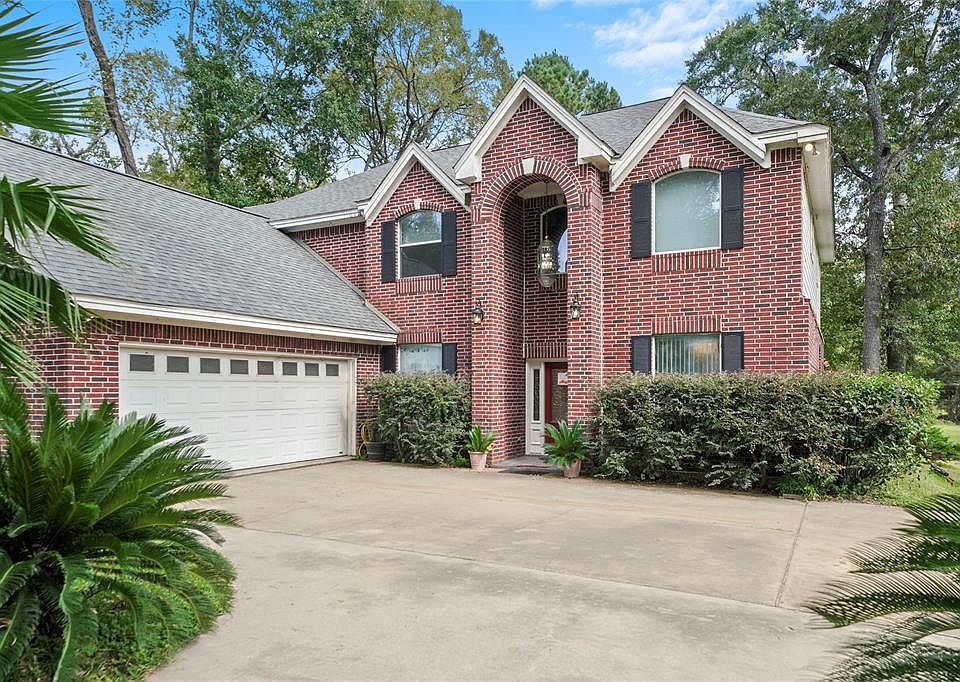 1st image of 15208 Paradise View Dr