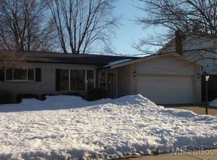 12404 Mair Dr, Sterling Heights, MI 48313