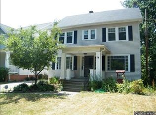 2164 Briarwood Rd, Cleveland Heights, OH 44118