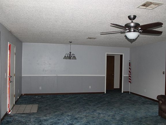 3rd image of 4174 Denton Ln