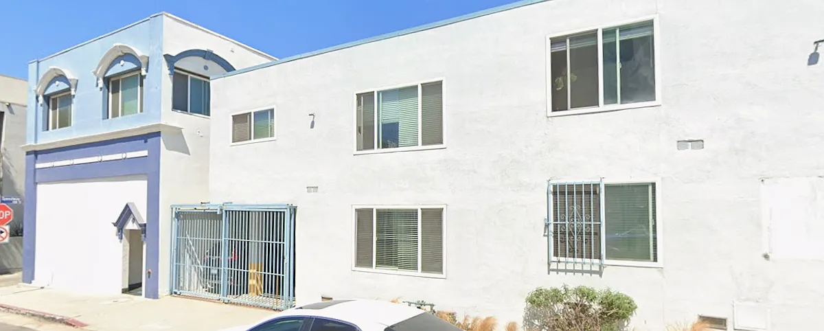 Navy Street Apartments — Photo 1