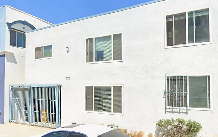 Navy Street Apartments — Photo 1