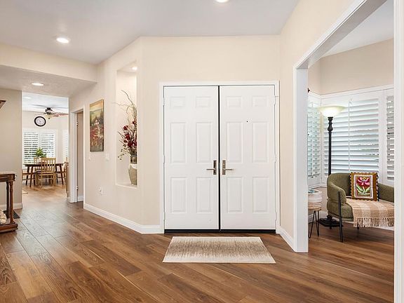 5th image of 4994 Lamia Way