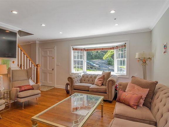 2nd image of 15 Garden St