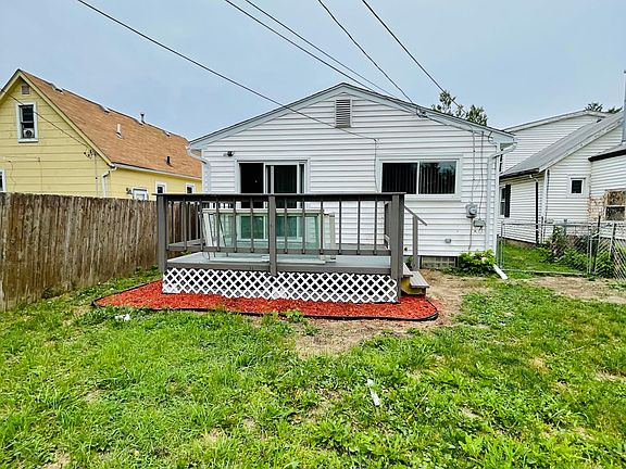 2nd image of 11060 Essex Ave