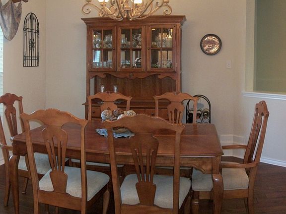 4th image of 5801 Beauvais Dr