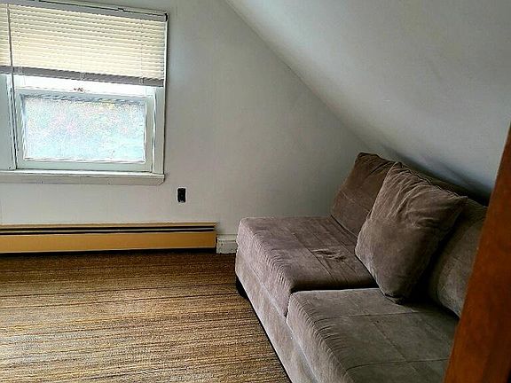 4th image of 6 Amos Ave