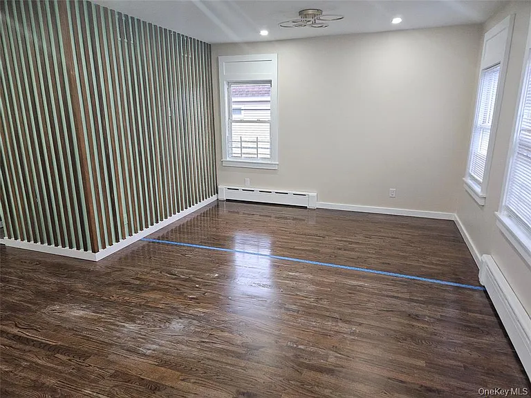 94 Briggs Ave — Photo 5