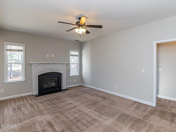 4th image of 104 Padstone Ct