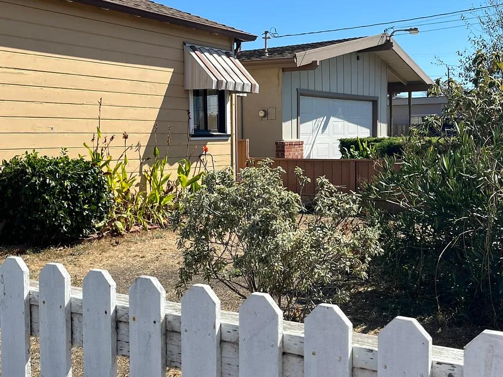 2 bed, 905 sqft, $2,675 — Photo 4