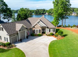 155 Peninsula Cir, Newnan, GA 30263