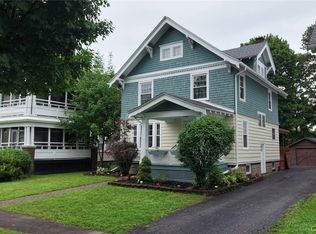 8 Huntington Pl, New Hartford, NY 13413