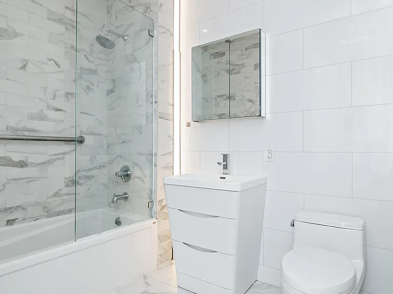 56 Frost St #1F — Photo 4