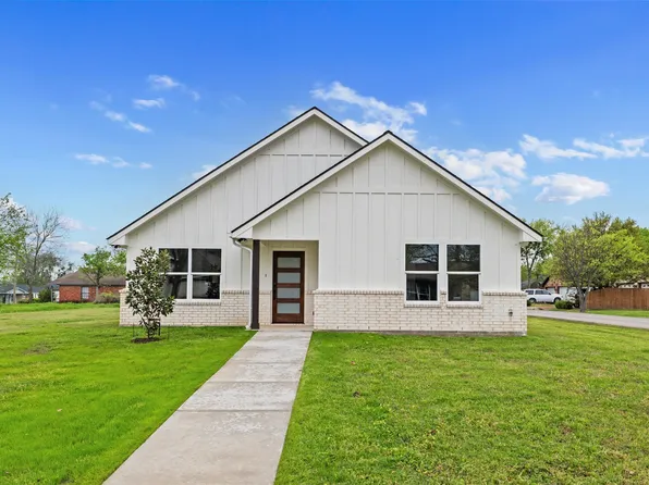 307 S Carlton St, Ennis, TX 75119
