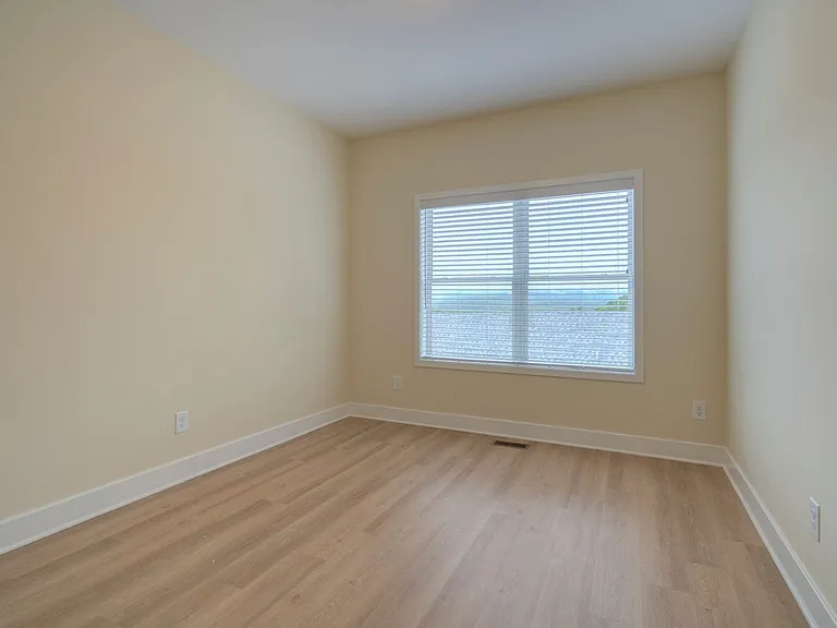 1741 Staniel Dr — Photo 10