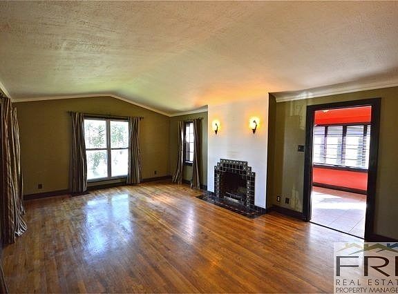 2nd image of 1705 S Edison St