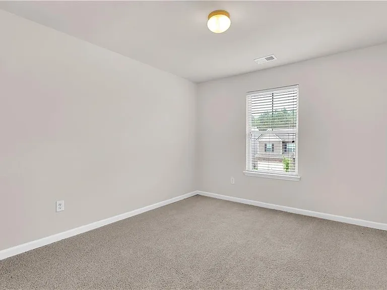 4488 Ravenwood Dr — Photo 16