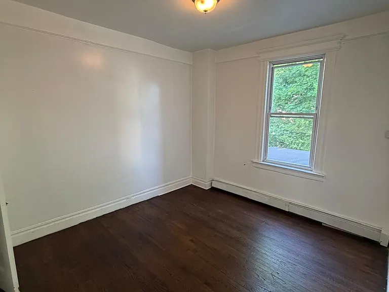 410 Chadwick Ave #B — Photo 6