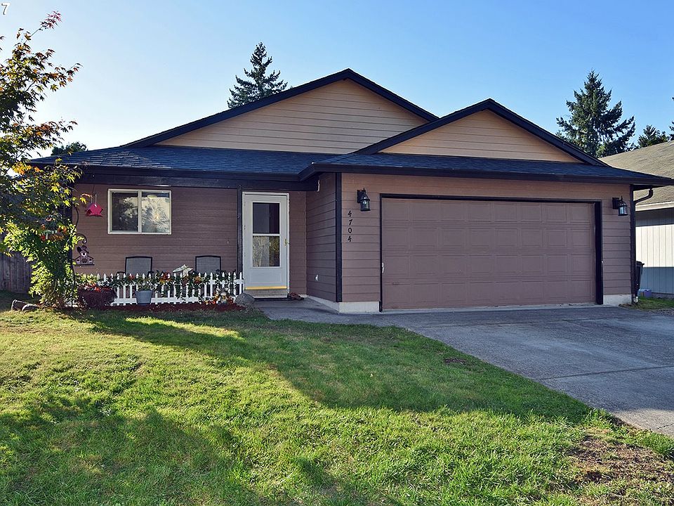 1st image of 4704 NE 132nd Pl
