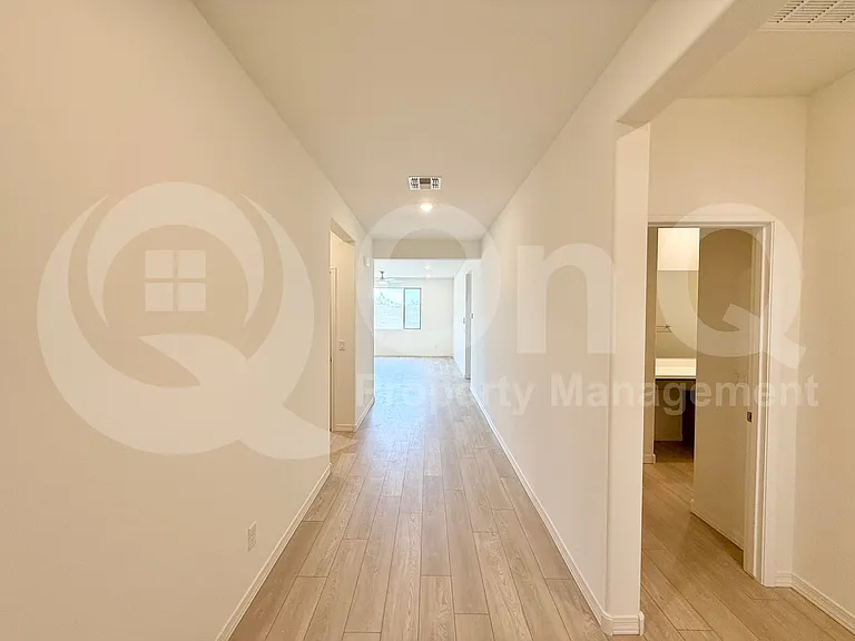 2980 E Augusta Ave — Photo 6
