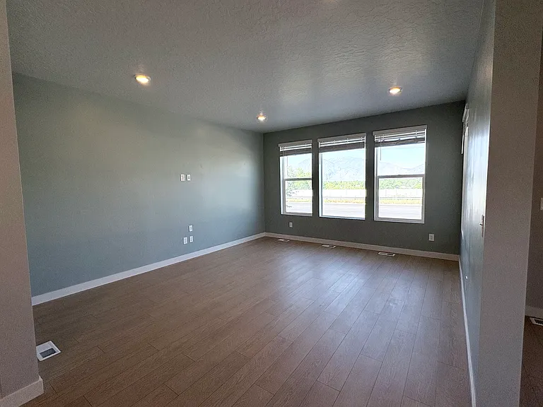 1397 S 570 W — Photo 7