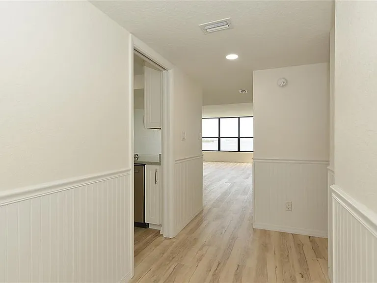 300 Woodette Dr #604 — Photo 12