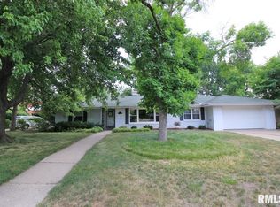 431 W Greenway Pl, Peoria, IL