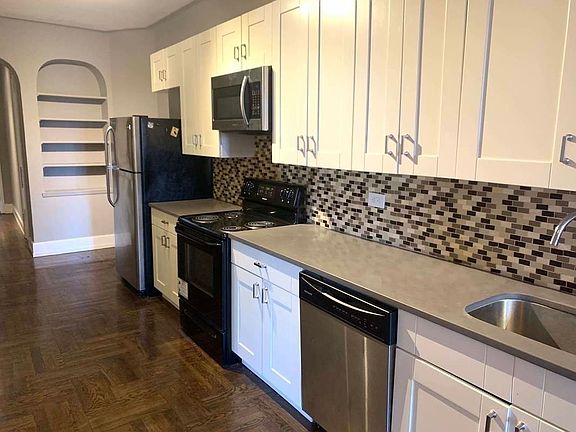 2nd image of 75 E 21st St #4R