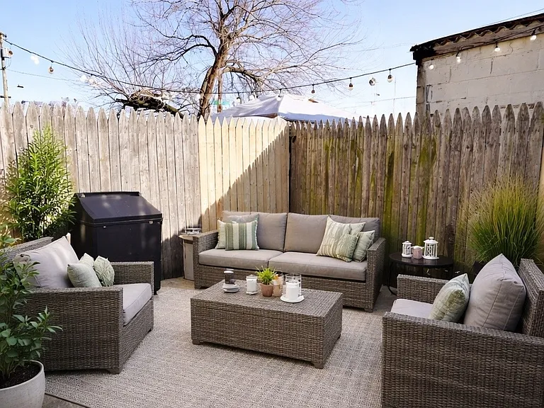 2655 Cedar St — Photo 18