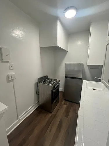 Floor plan Studio. 1 Bath. 0 Half