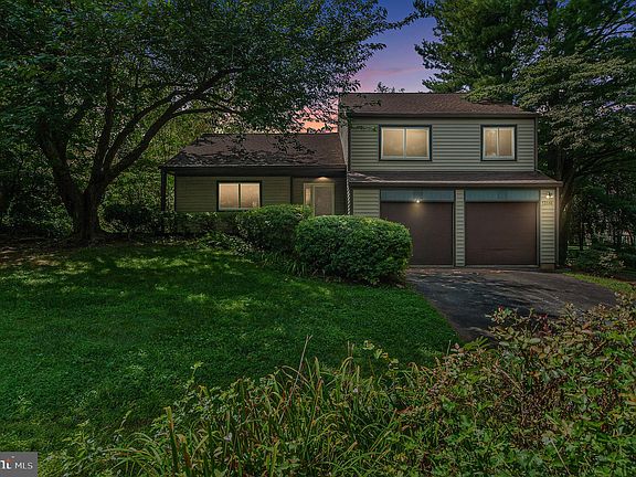 2nd image of 13516 Walnutwood Ln