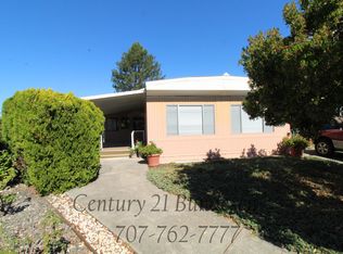 17 Castle Ct, Santa Rosa, CA 95401