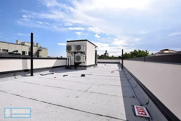 Rented by null | media 28