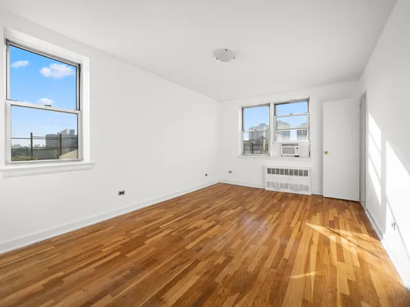 3512 Oxford Avenue image 8 of 11