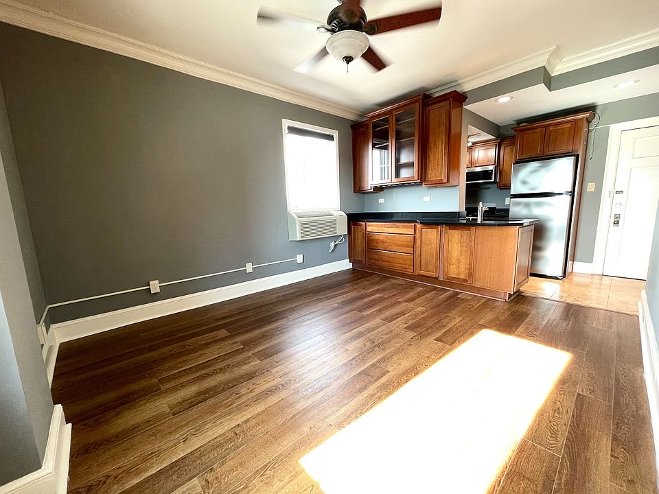 1st image of 538 N Main St #716