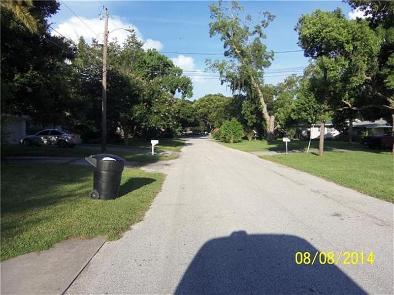 1st image of 1830 Brentwood Dr