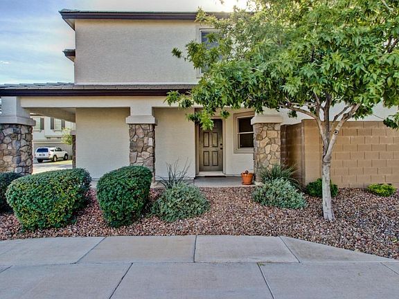 2nd image of 17191 W Tara Ln