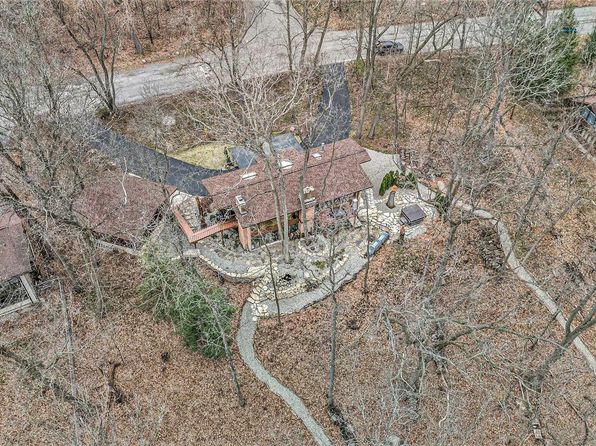 403 Riverview Dr, Ann Arbor, MI 48104