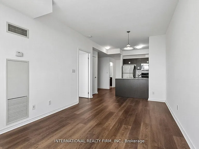 3391 Bloor St W #1011 — Photo 14