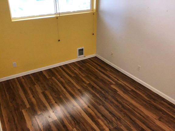 3rd image of 11604 Rainier Ave S Unit 402